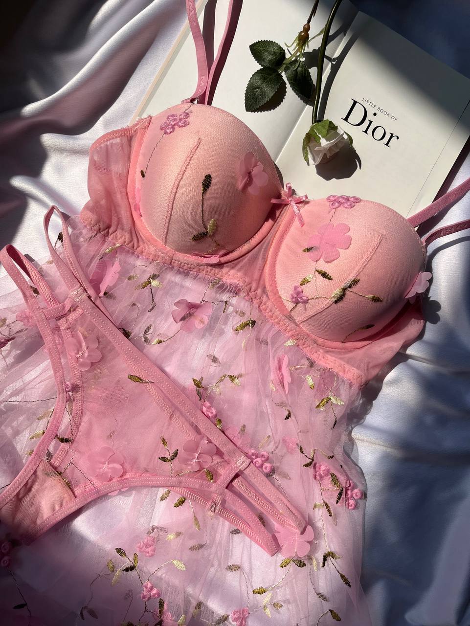 ست شورت و سوتین زنانه لباس خواب توری گلدوزی شده  3085